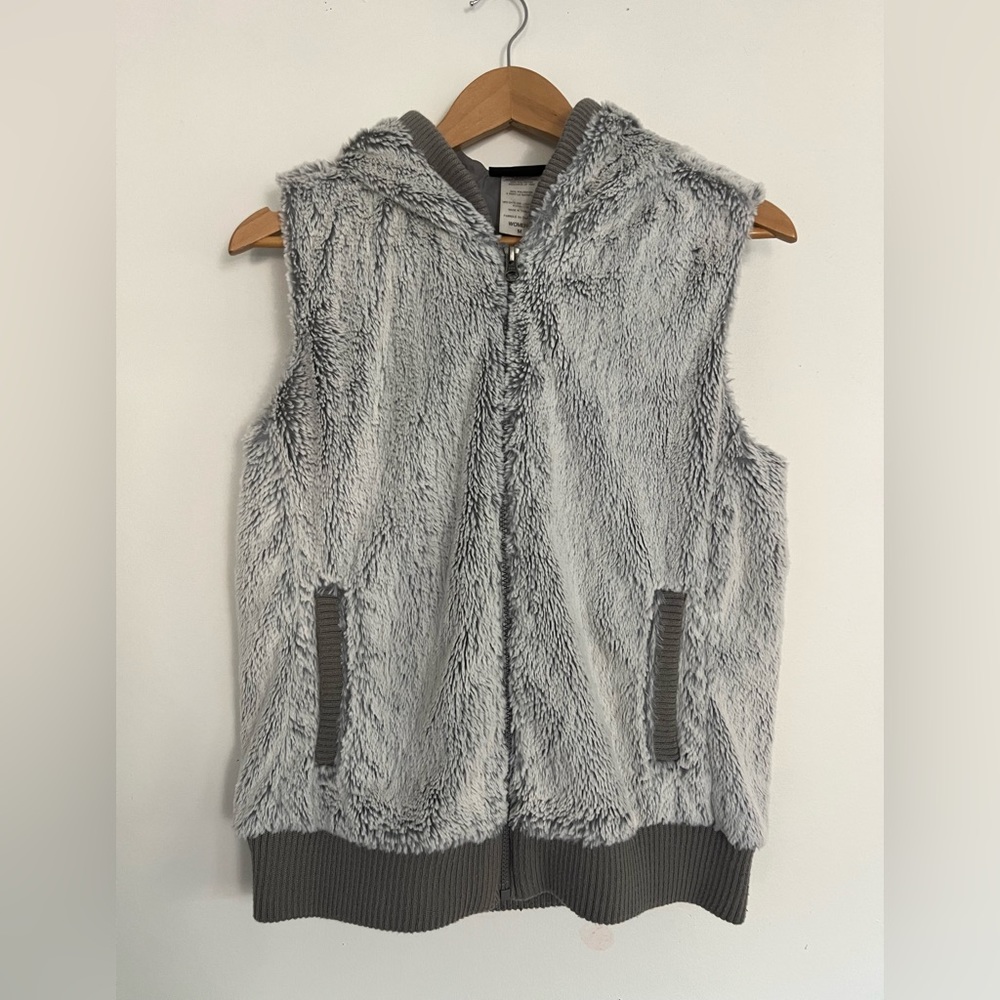⭐️PATAGONIA⭐️ Conejo Fleece Women’s Faux Fur Vest Medium